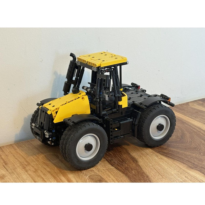 Urban Farming And Urban Agriculture - MOC-254775 Urban Farm Agriculture Geel-zwarte tractor